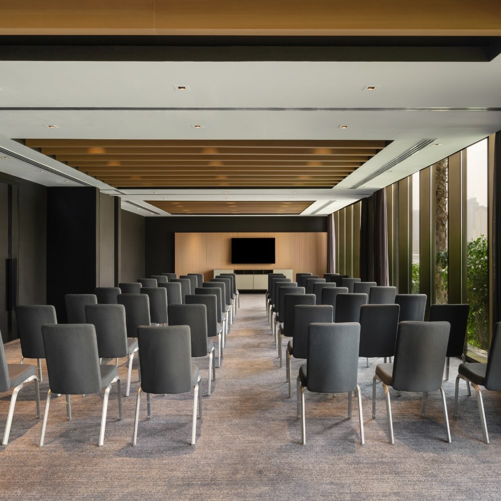 a meeting room at delano dubai in classroom style