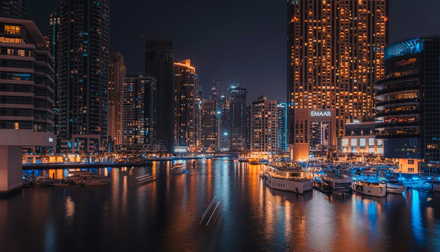 yacht party in dubai