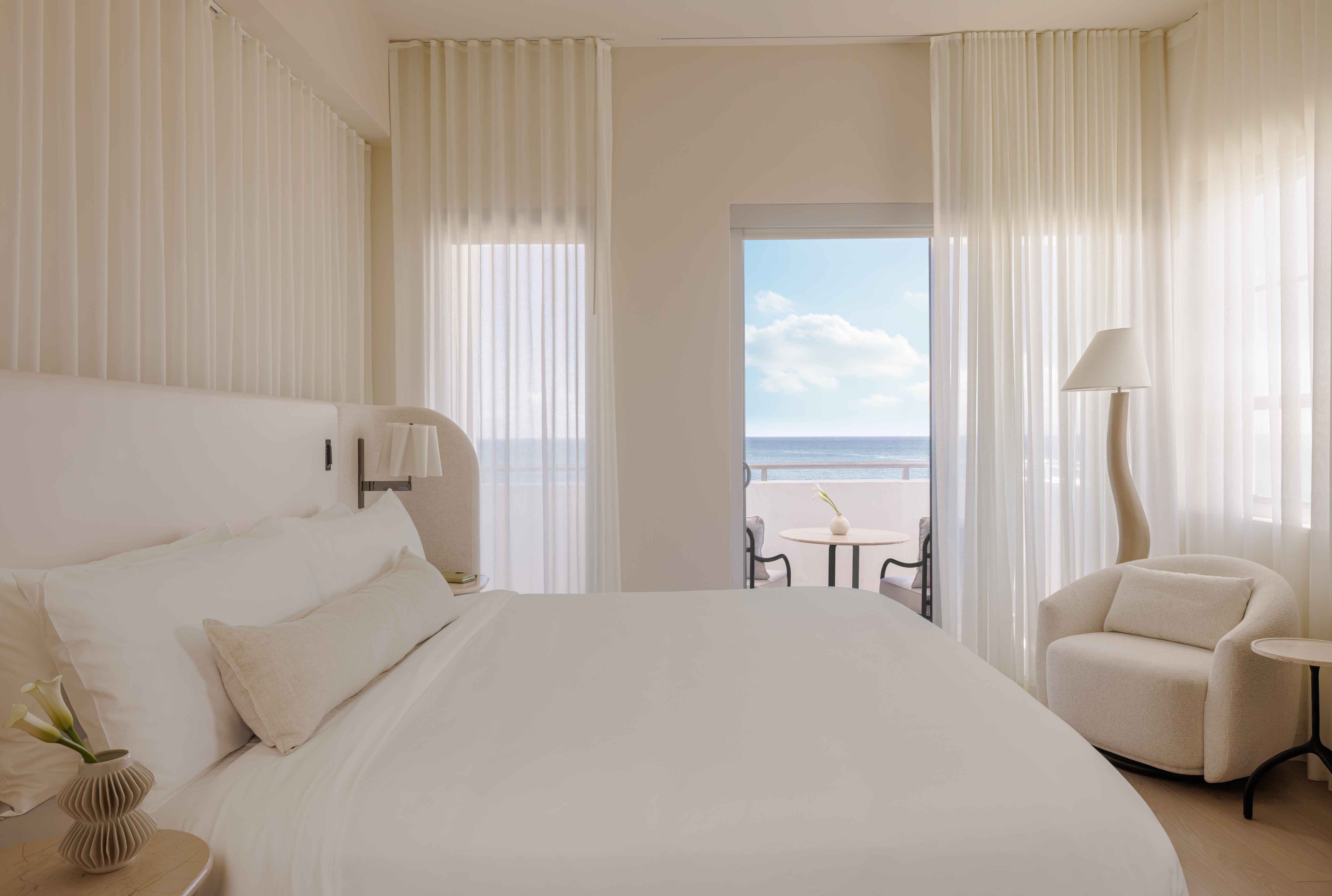DMB 1402 Room